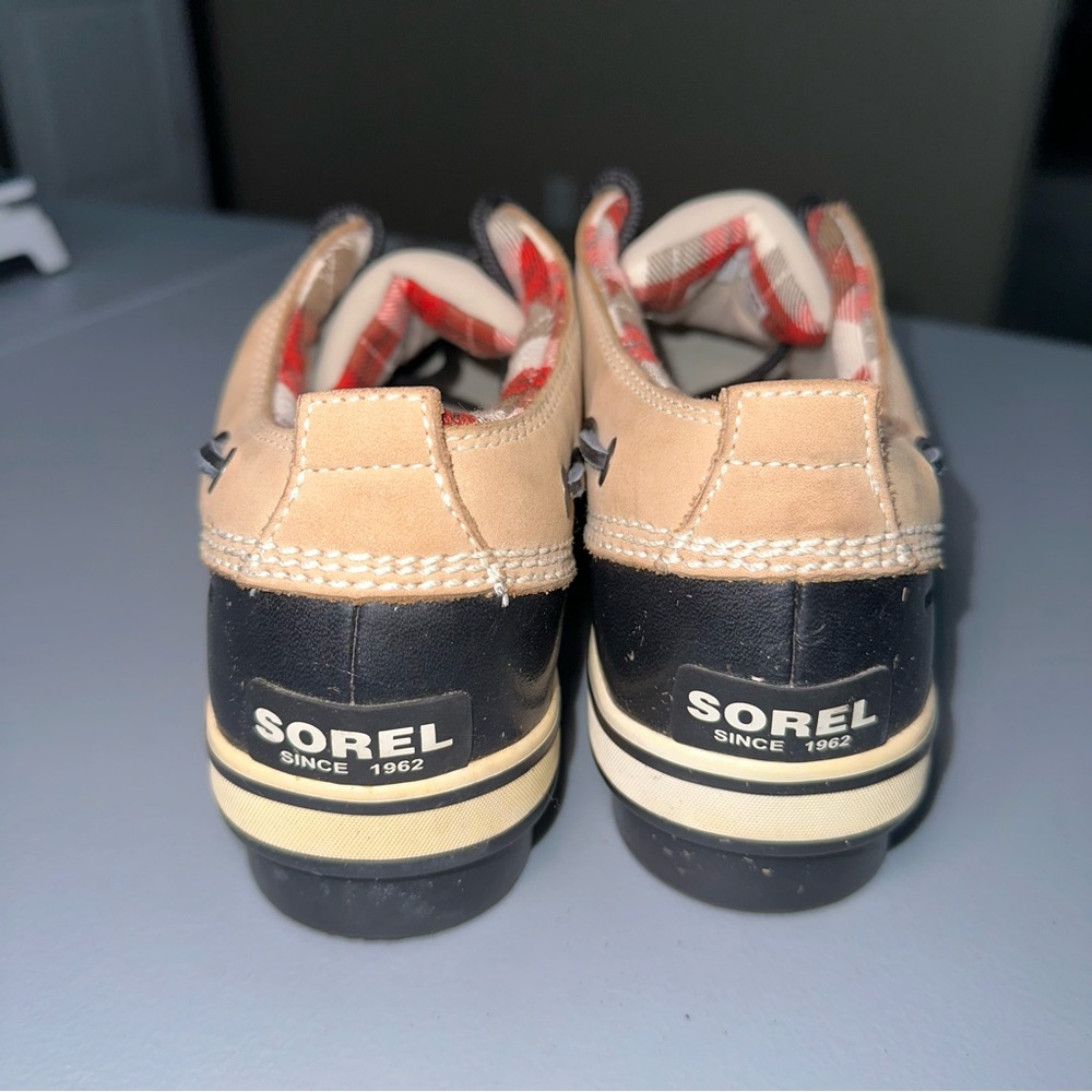 Sorel Red and Tan Plaid Lined‎ Boots - Picture 4 of 8